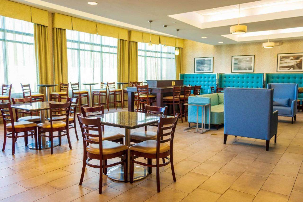 Comfort Inn & Suites Plainville-Foxboro エクステリア 写真